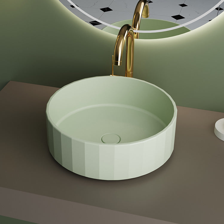 Modernes Badezimmerwaschbecken aus Terrazzobeton